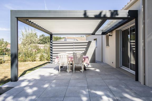Pergola Akena - Bioclimatique - Salon d'été