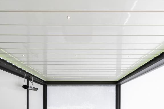Akena Pergola Bioclimatique - Bandeaux RGB - Stores screen