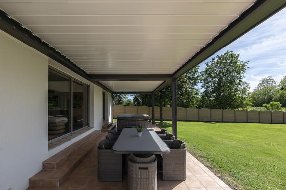 Akena Pergola - Double module - Lames orientables fermées