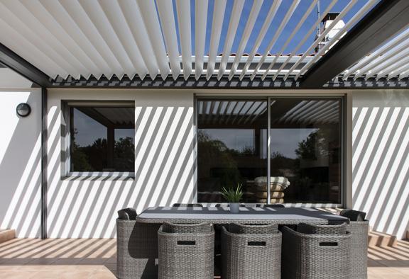 Akena Pergola - Double module - Stores screen