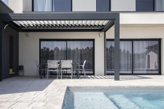 Akena - Pergola bioclimatique - Embellir sa terrasse