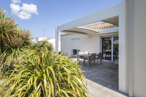Akena Pergola - Carré sur terrasse