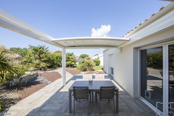Akena Pergola - Séjour extérieur