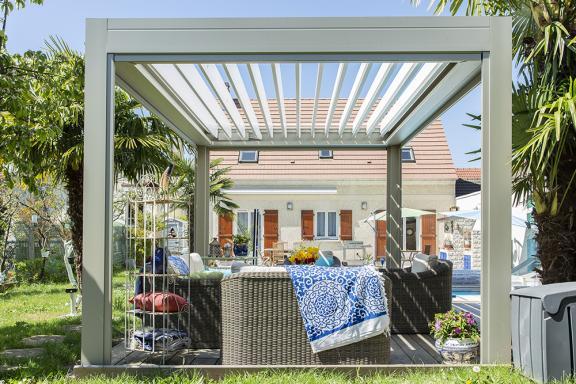 Akena Pergola - Salon bioclimatique - Ilot piscine