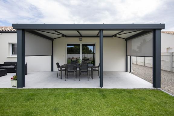Akena Pergola - Toit fixe - Stores