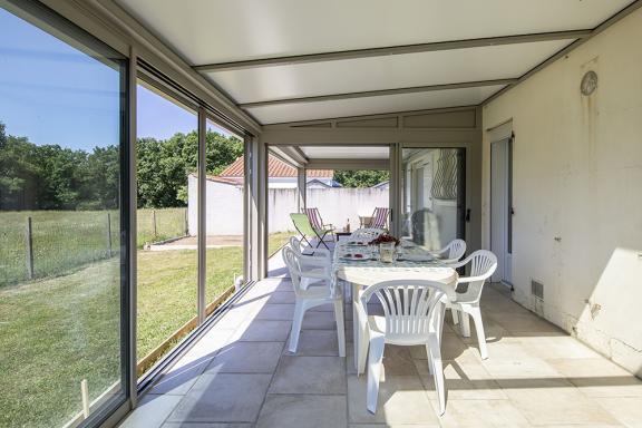 Akena Véranda - Pergola Bioclimatique - Double vitrage