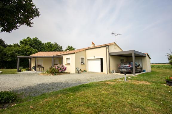 Akena Carport - Adossé garage