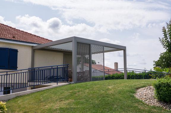 Akena Pergola - Bioclimatique - Brise-vue orientables