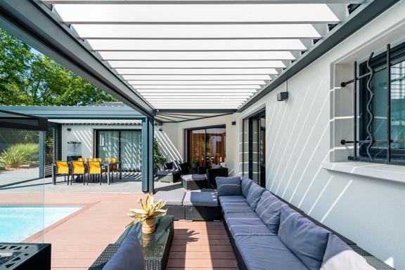 Akena Pergola - Double pergola bioclimatique - Salon