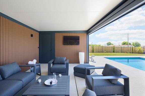 AKENA - Pool house avec local