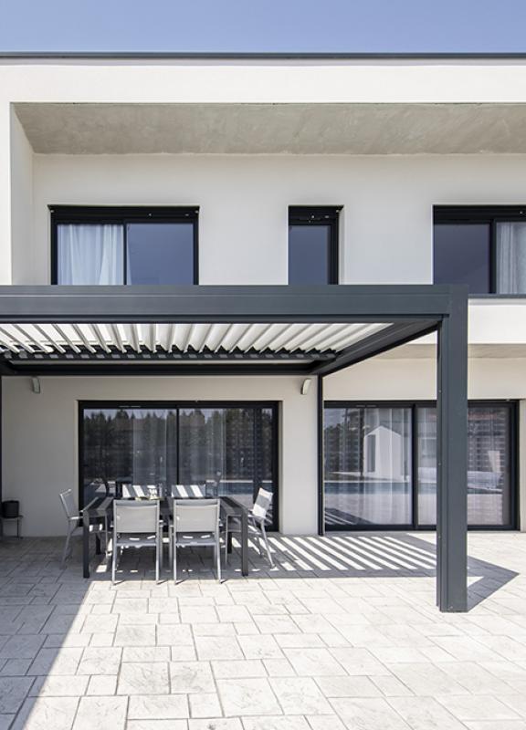 Akena - Pergola bioclimatique - Lames orientables soleil