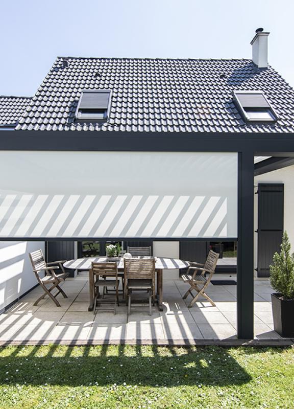Akena - Pergola bioclimatique Nantes - Stores screen motorisés