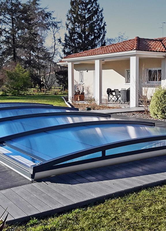 Les abris pour piscine hors sol : un atout confort