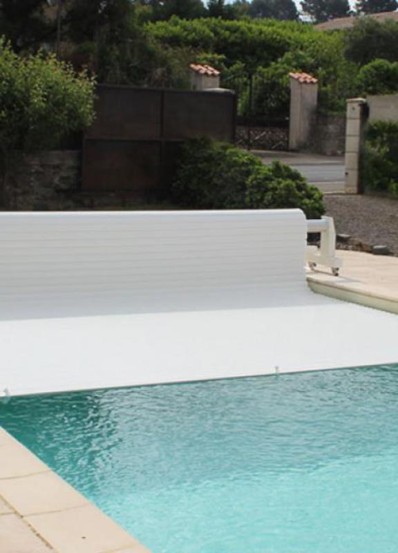 volet de piscine hors sol mobile et enroulable