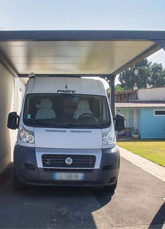 AKENA – Carport à toit plat pour camping-car