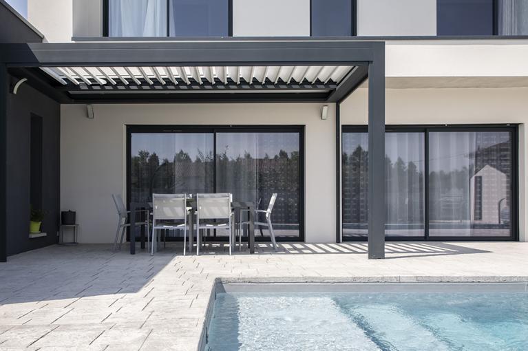 Akena - Pergola bioclimatique - Embellir sa terrasse