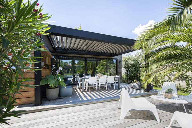 Akena Pergola - Bioclimatique sur mesure - Contemporaine