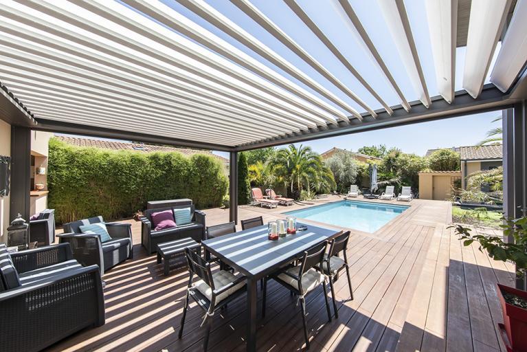 Akena Pergola - Pergola Bioclimatique - Lames orientées soleil