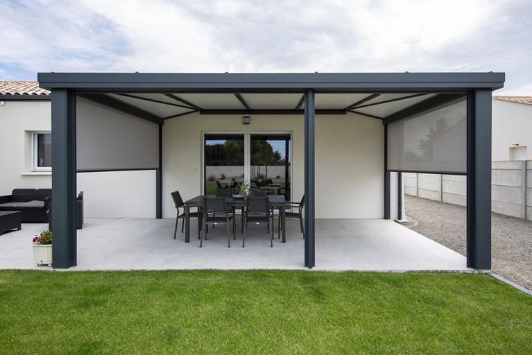 Akena Pergola - Toit fixe - Stores