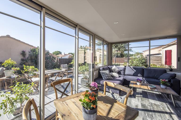 Akena Vérandas - Loft - Salon lumineux