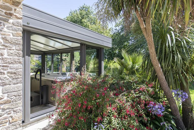 Akena Véranda - Extérieur fleuri 