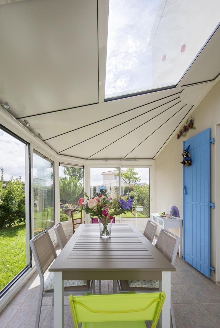 Akena Vérandas - Verrière Cocoon - Design sur mesure