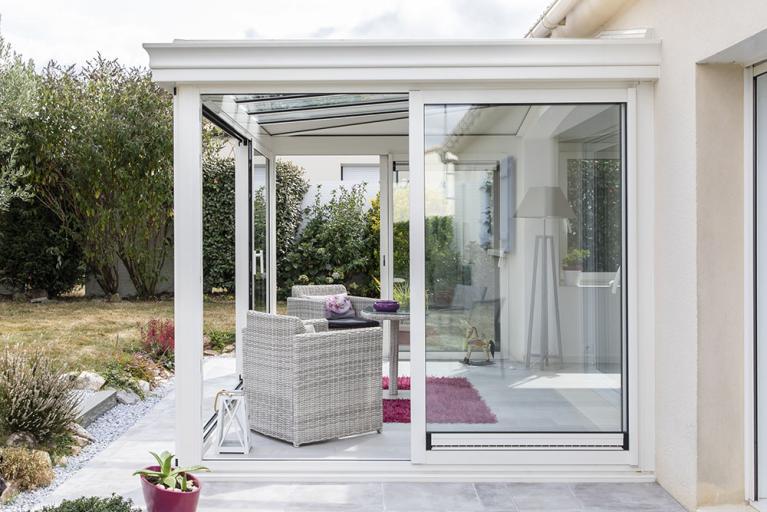 Akena Véranda - Droite avec arêtiers - Agrandir sa maison