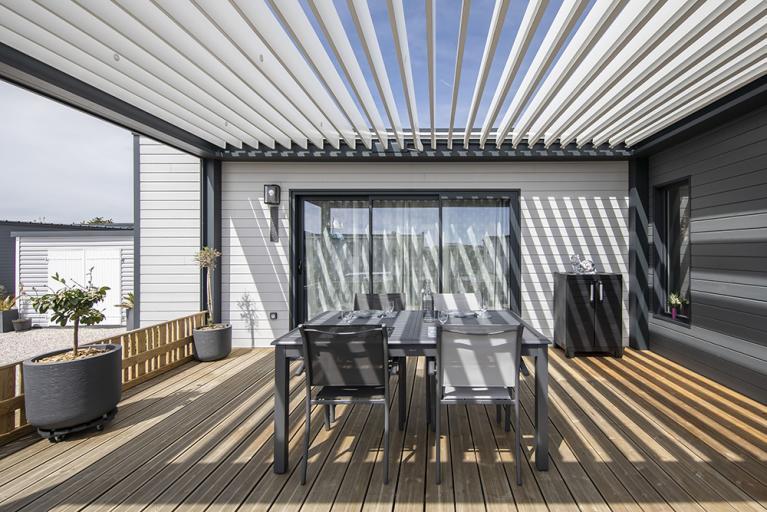 Akena Pergola - Bioclimatique adossée - Stores électriques