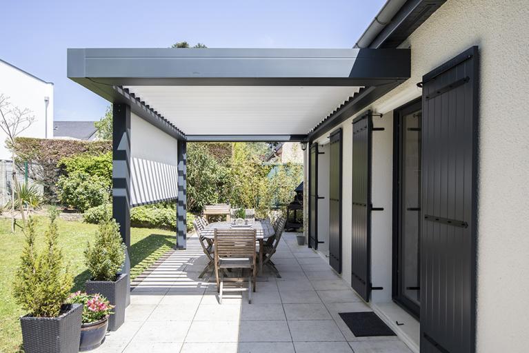 Akena - Pergola bioclimatique Nantes - Stores motorisés