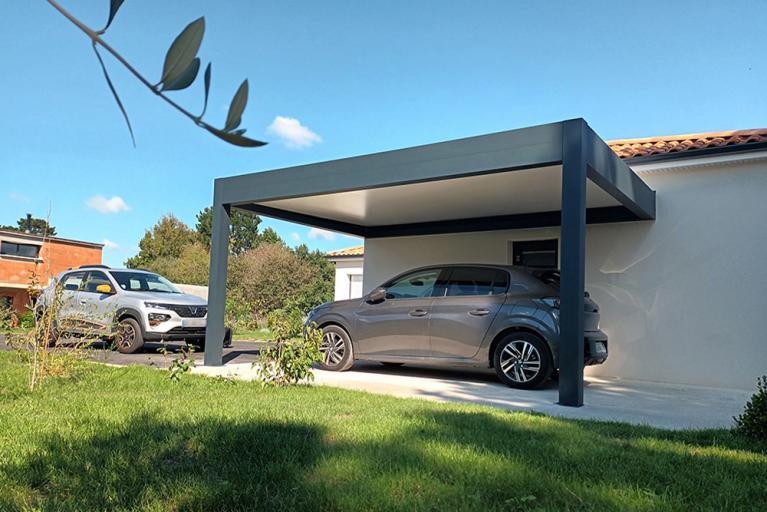 Carport abri de voiture solaire auto-porté - Pas cher sur mesure