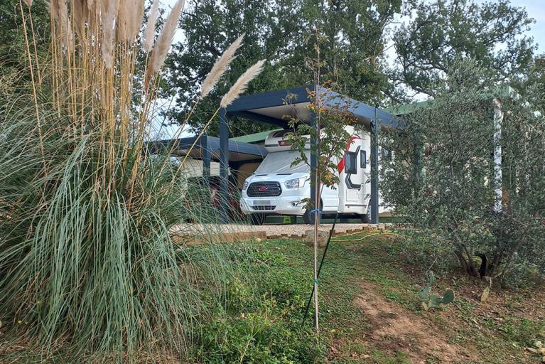 Akena Carport - Camping car