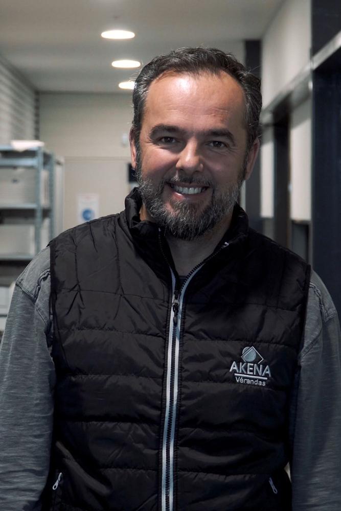 Portrait d'un technicien de bureau d'étude Akena