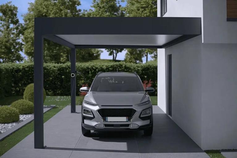 carport solaire Akena pour produire de l'électricité et recharger sa voiture