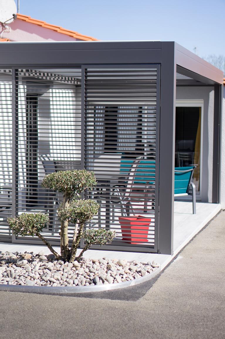 Akena Pergola - Bioclimatique - Brise-vue lames orientables