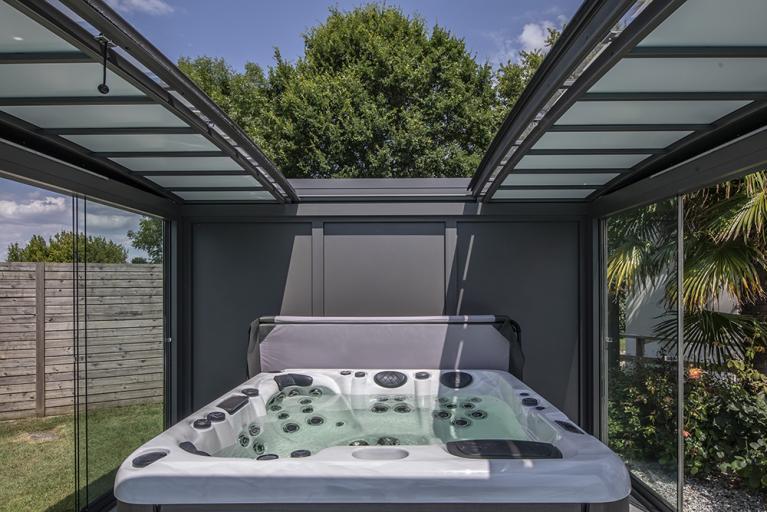 Akena Pergola - Coulissants de verre - Toit ouvert