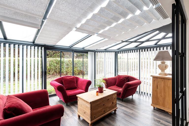 store de façade pour véranda Akena pour protection solaire