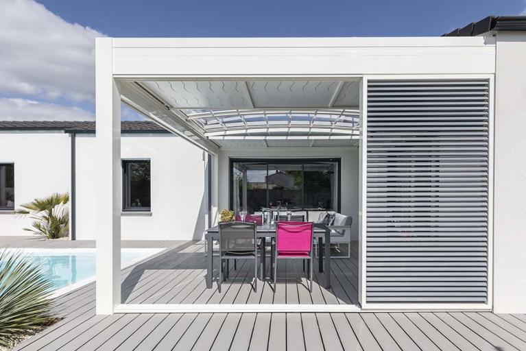 Akena - Pergola Air Bioclimatique - Garder son intimité