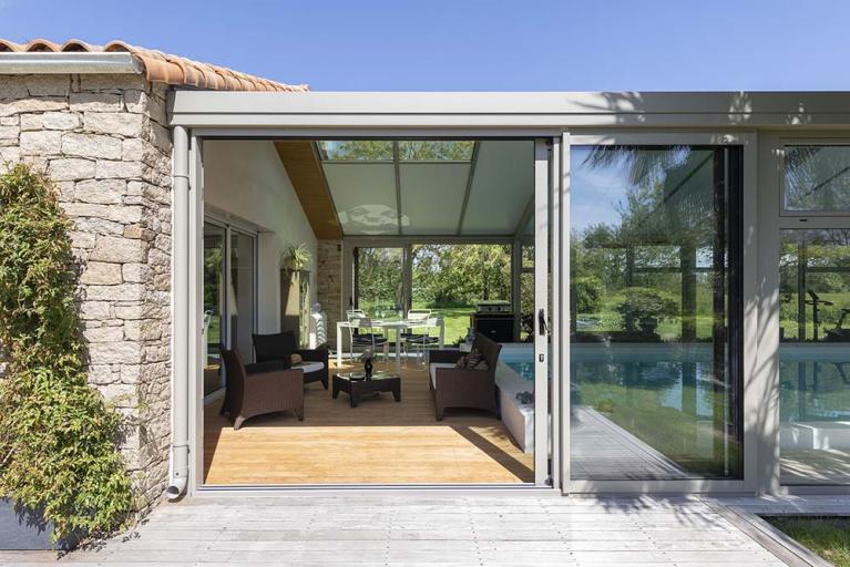 Akena - Véranda Dune Piscine - Coin repas