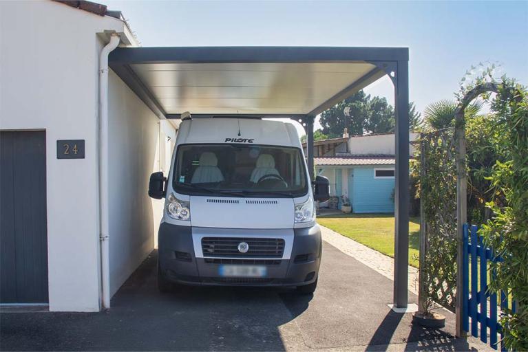 AKENA – Carport à toit plat pour camping-car