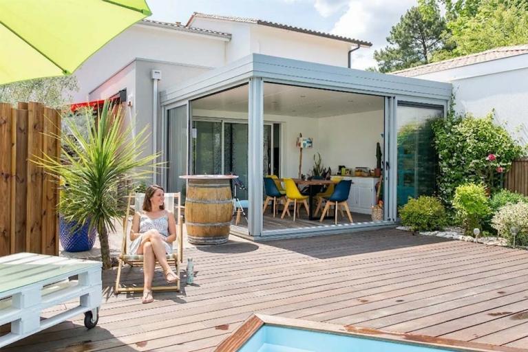 Akena Véranda - Salle à manger sur piscine