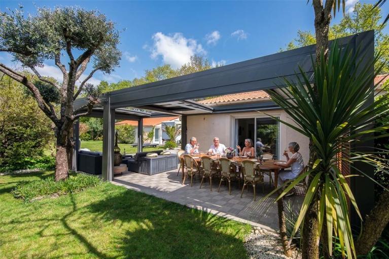Akena - Pergola Air Bioclimatique - Salon de jardin