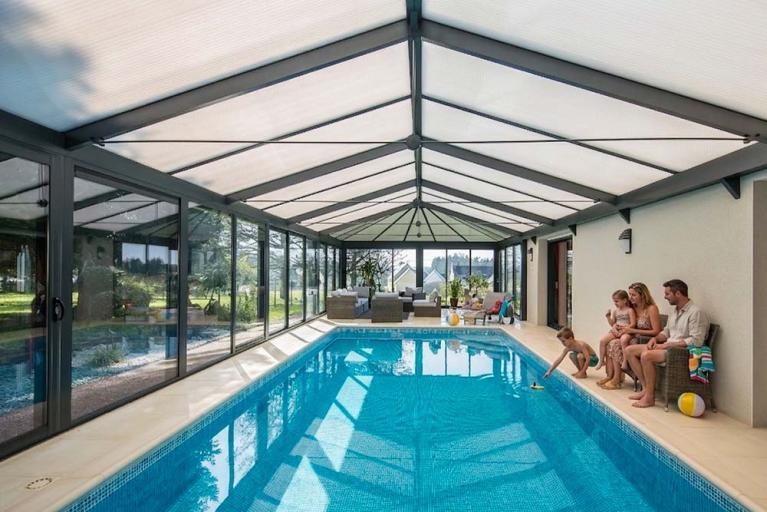 Akena Véranda - Couverture piscine - Toiture pente